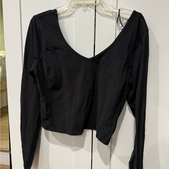Lululemon Black Long Sleeve Women's Top - Picture 2 of 5